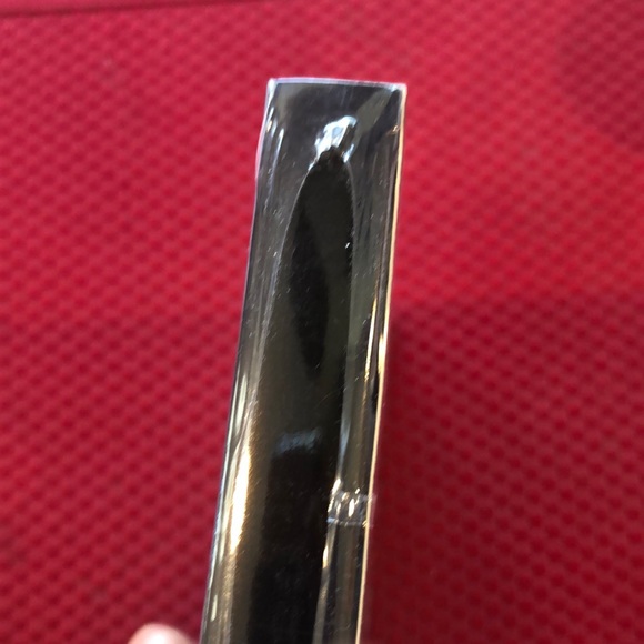 ✨Makeover Essentials✨ - Picture 4 of 4